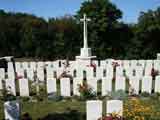Longpré-Les-Corps Saints British Cemetery 